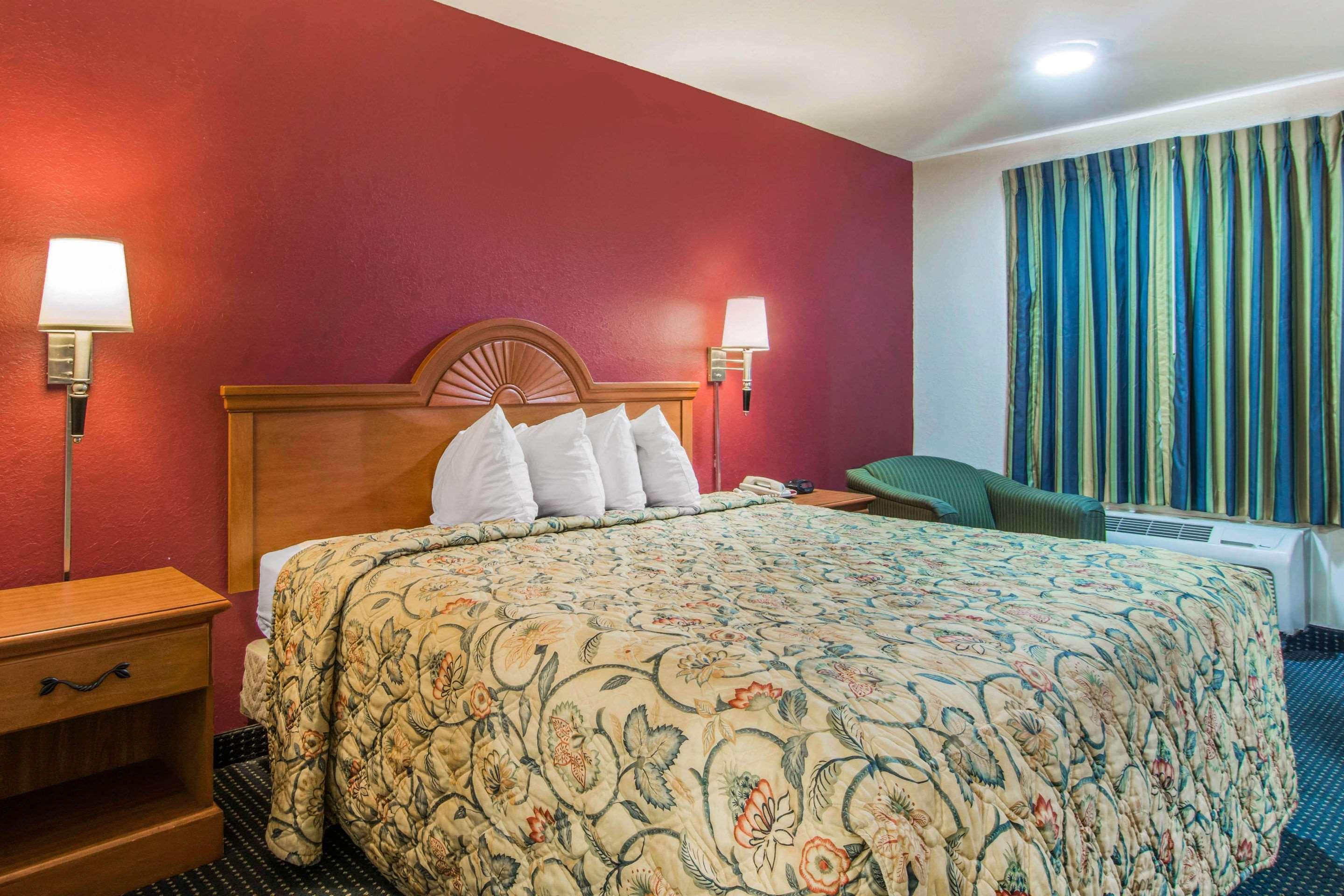 Rodeway Inn ラ・グレーンジ エクステリア 写真